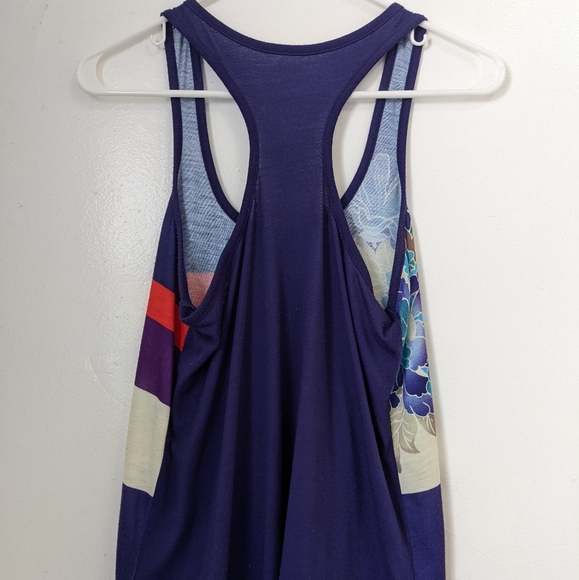 Express Tank Top - Picture 3 of 5